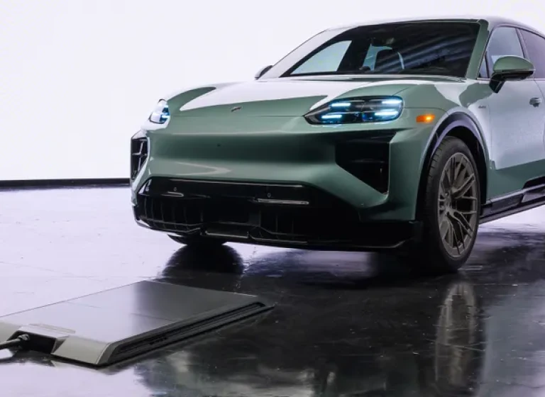 Электрический Porsche Cayenne 2026 1