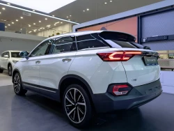 Bestune T77, 2025 13